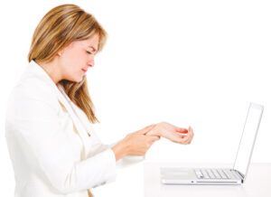 cause of carpal tunnel syndrome